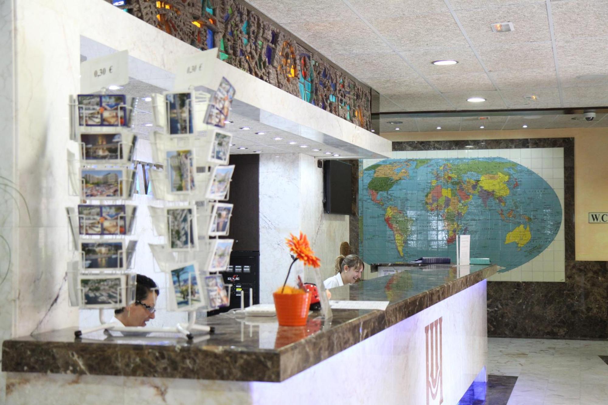 Hotel Univers Roses Exterior foto